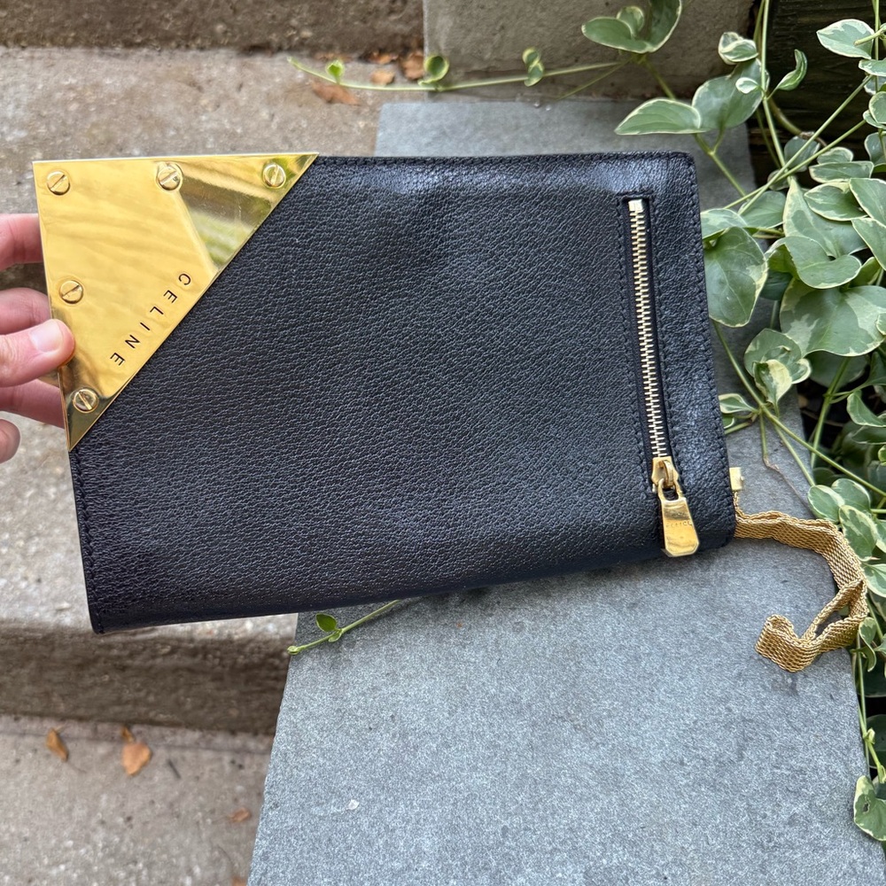 INSANE EUC Celine runway black and Gold long leather Clutch mesh wristlet
